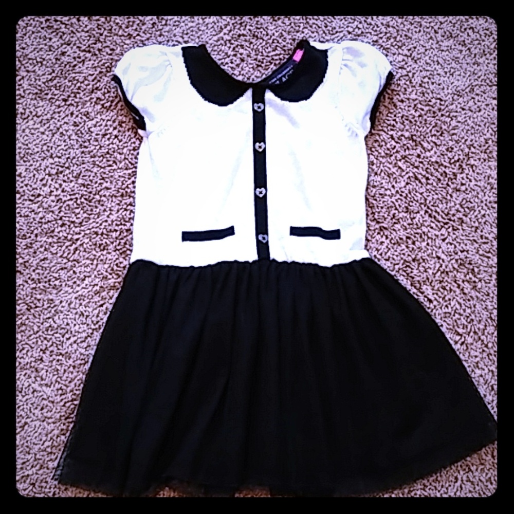 Black and white dress